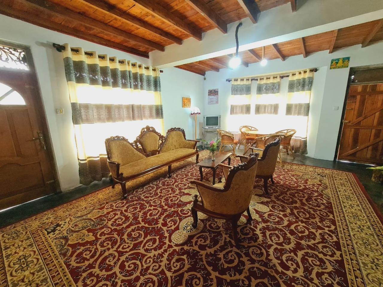 Sasru Holiday Home Nuwara Eliya Exterior photo